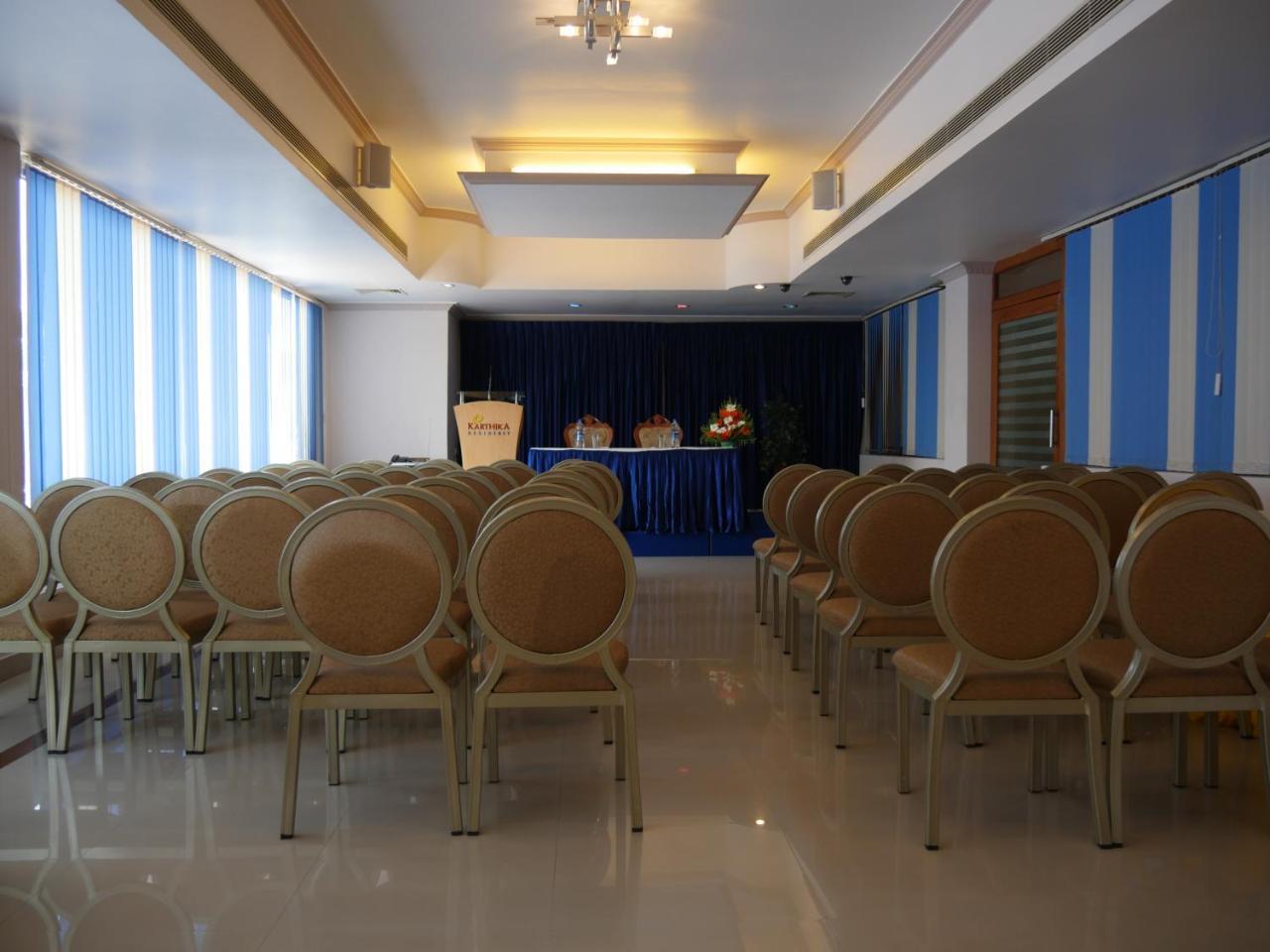 Karthika Residency Hotel Kilimanur Ngoại thất bức ảnh